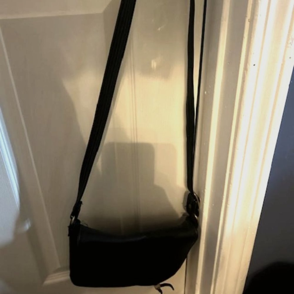 cross body pocket book